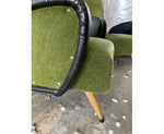 Paire de fauteuils années 60